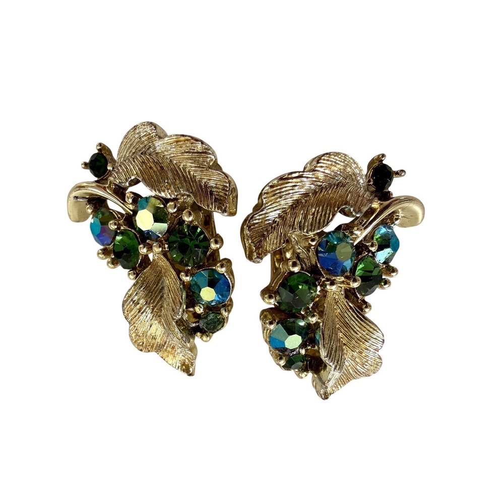 Vintage Lisner Gold Tone Green AB Rhinestone Leaf Clip On Earrings Botanical